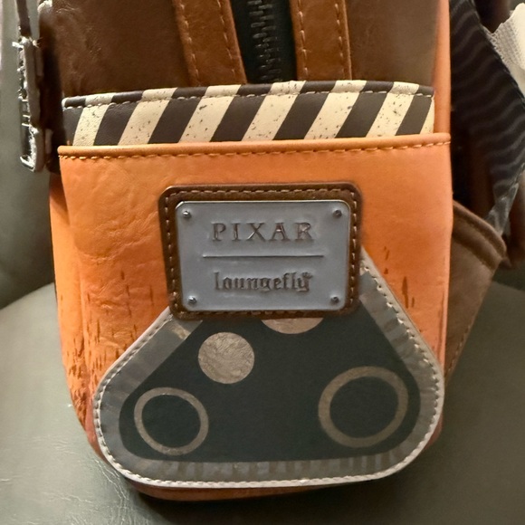 Loungefly Pixar Wall-E Backpack - Picture 4 of 5